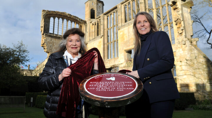 Image for Philippa Langley Unveils Richard III Plaque